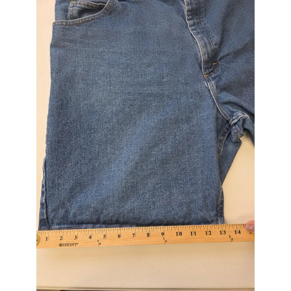 Wrangler Mens Relaxed Fit Denim Shorts Blue Medium Wash Size 42 - Picture 8 of 8